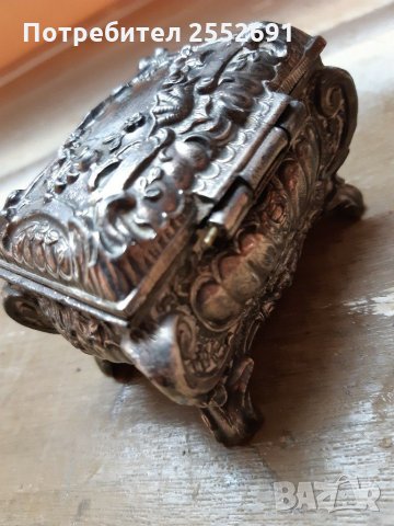 Малка ракла , снимка 3 - Антикварни и старинни предмети - 31527795