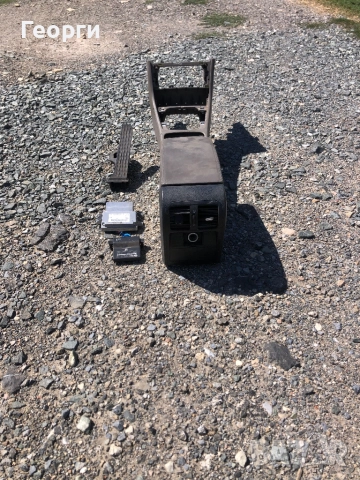 Подлакътник Volkswagen Passat (B6) , снимка 2 - Части - 51644931