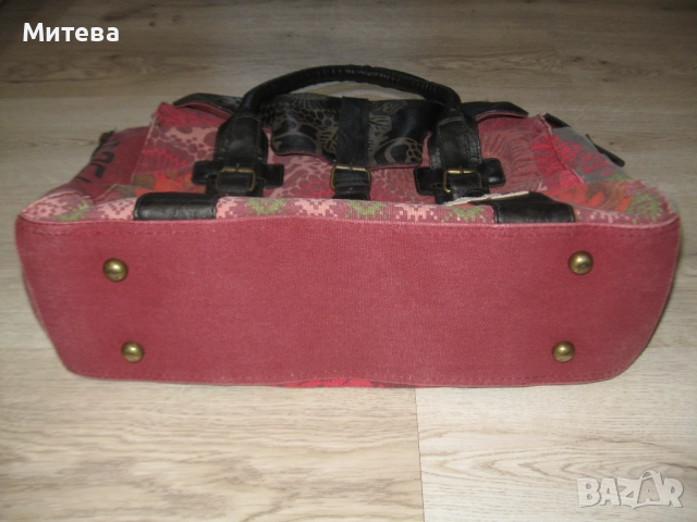 Desigual дамска чанта, снимка 2 - Чанти - 52914506