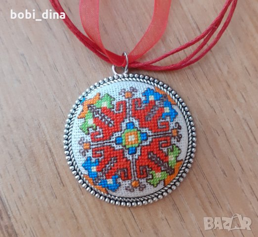Бродирани бижута с българска шевица , снимка 12 - Колиета, медальони, синджири - 26279184