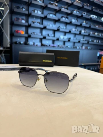 очила с калъф burberry balenciaga Eau ban lacoste louis vuitton , снимка 15 - Слънчеви и диоптрични очила - 50590656