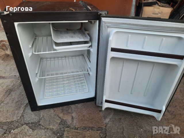 Компресорен хладилник на 12/24V, снимка 2 - Аксесоари и консумативи - 39917938