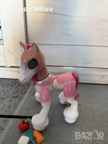 Интерактивно пони Zoomer Show Pony, снимка 2 - Образователни игри - 56440460