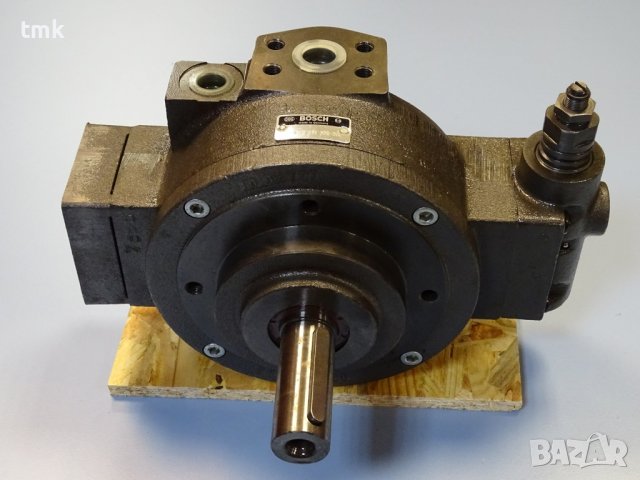 Радиално-бутална хидравлича помпа BOSCH 0 514 300 001 radial piston pump, снимка 1 - Резервни части за машини - 39229978