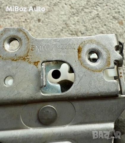 Механизъм ключалка заключване задна облегалка BMW E90 , снимка 2 - Части - 52281781