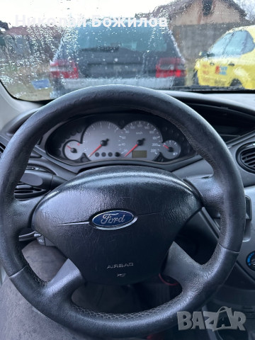 Продавам Ford Focus 1.6 i 2002 г НА ЧАСТИ , снимка 10 - Автомобили и джипове - 44751358