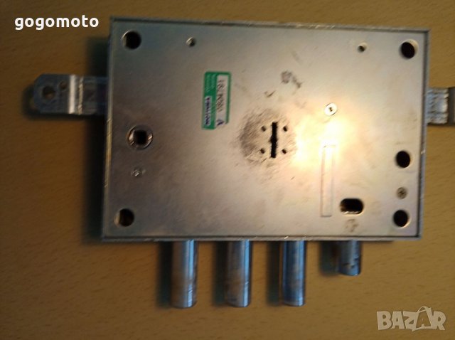 ОСНОВНА КАСОВА БРАВА MOTTURA + 3 странно заключване, снимка 2 - Входни врати - 33776673