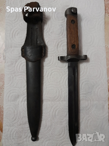  Армейски ножове от Италия и Чехия , снимка 2 - Антикварни и старинни предмети - 44766099