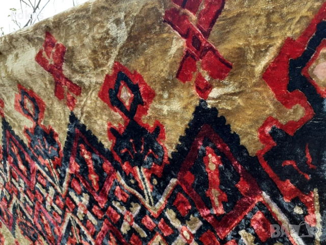 Стар плюшен ковьор покривка за стена, снимка 3 - Антикварни и старинни предмети - 53280497