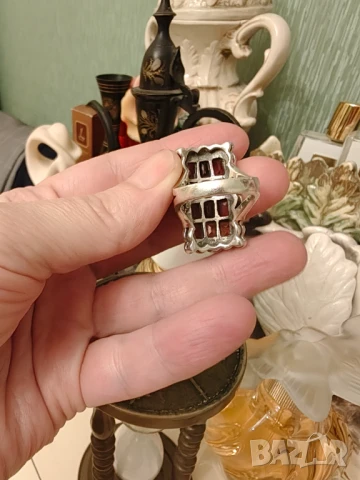 Авторски стар сребърен пръстен с изумителни гранати и марказити , снимка 5 - Пръстени - 50717742