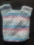 Ръчно плетено бебешко пуловерче