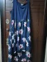 тъмно синя рокля на цветя , снимка 1