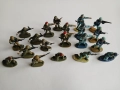 Стари ръчно рисувани фигурки войници., снимка 2
